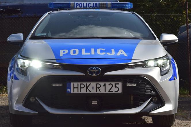 Hybrydowe radiowozy dla podkarpackiej policji. To ciche i ekologiczne Toyoty