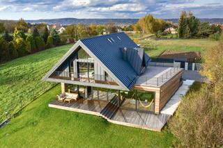 Willa czy chata? Jedno i drugie – nowoczesny dom z duszą zaszczepioną z tradycji