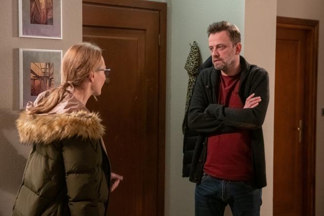 Na Wspólnej, odc. 2876. Krzysztof Smolny (Łukasz Konopka), Natalia (Magdalena Aleksander)