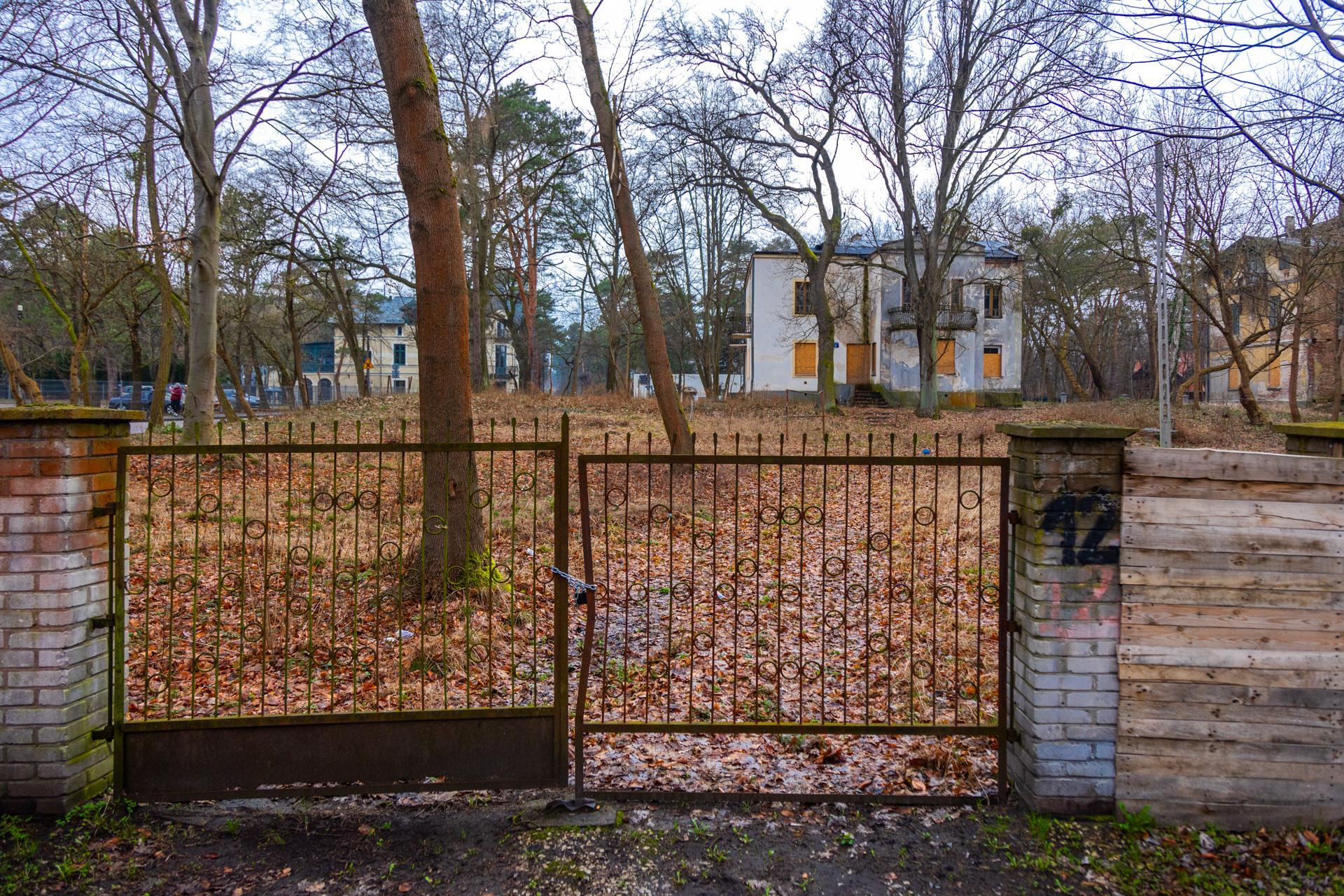 Konstancin-Jeziorna. Opuszczone wille - zobacz zdjęcia rezydencji, które kiedyś zachwycały