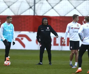 Robert Lewandowski nie wziął udziału w pierwszym treningu Fernando Santosa. Tak Portugalczyk przywitał się z polskimi piłkarzami 