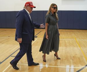 Trump oddał głos razem z żoną. Melania przy boku męża.