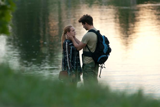 Pierwsza miłość. Paweł (Michał Malinowski), Jagoda (Wiktoria Gąsiewska)