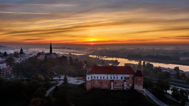 Sandomierz w jesiennej szacie z lotu ptaka