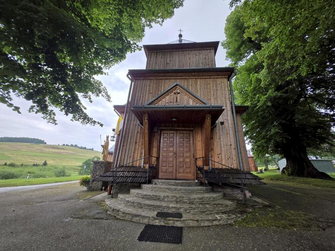 Cerkiew i kaplica Grobowa w Kuźminie