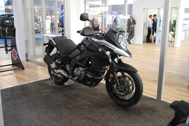 Motocykle Suzuki na Targach Poznań Motor Show 2017