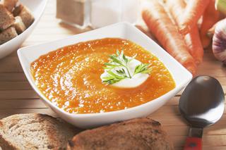 Rozgrzewający krem z marchewki: pyszna zupa na chłodne dni