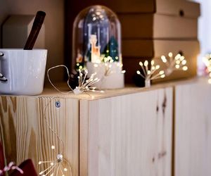 Świetlne dekoracje na Boże Narodzenie