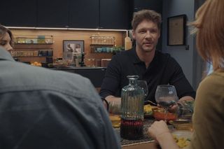 M jak miłość, odcinek 1874: Olek (Maurycy Popiel), Marcin (Mikołaj Roznerski), Kama (Michalina Sosna), Aneta (Ilona Janyst)