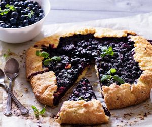 Najlepsze ciasta i desery z jagodami. 20 przepisów, które zawsze się udają