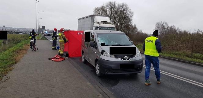 Koszmarny wypadek w Paterku. Nie żyje pieszy