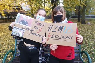 Strajk kobiet. Manifestacja studentów w Katowicach. BOLEŚNIE drwią z Kaczyńskiego!