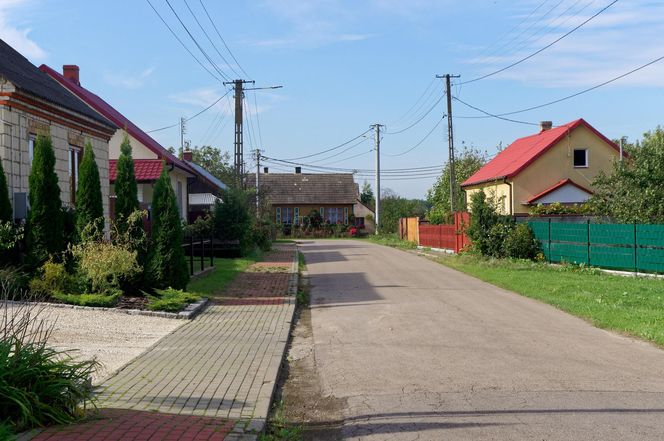 Gliniany w Świętokrzyskiem. Przez tą wioskę w XVIII wieku przechodziły wojska króla Szwecji