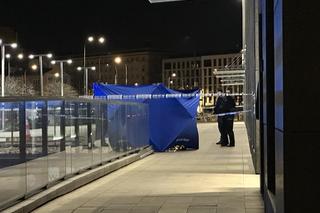 Partner 25-latki znika po jej tragicznej śmierci. Najbliżsi dziewczyny mają makabryczne podejrzenia