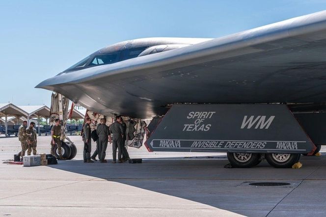 Bombowiec B-2