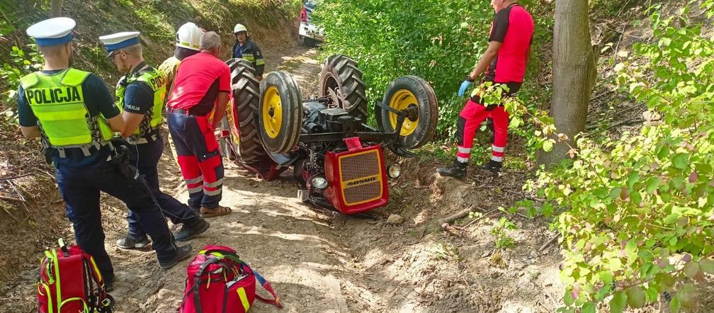 Ciągnik przygniótł 60-latka w lesie! Tragiczna śmierć pod Grudziądzem