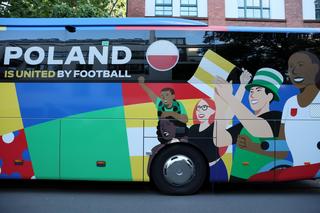 Tym autobusem będą jeździć na mecze piłkarze z Polski