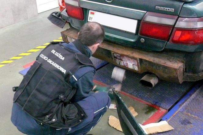 Kuźnica. Samochód napędzany papierosami? Białorusin przerobił zbiornik na paliwo