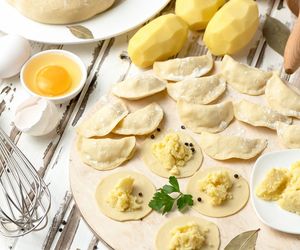 Pierogi litewskie według Magdy Gessler z baru Agata w Gorzowie. Przepis z Kuchennych Rewolucji, który musisz poznać!