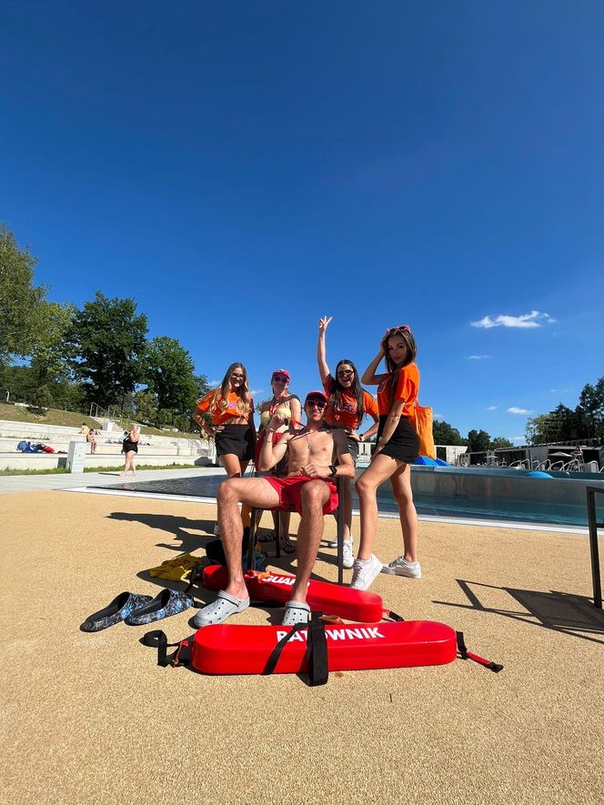 Wakacyjna ekipa ESKA Summer City wyruszyła w letnią trasę. Odwiedzili m.in. chorzowską "Falę"