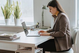 W Polsce ubywa miejsc pracy. Zatrudnienie rośnie tylko w dwóch województwach 