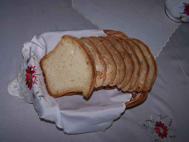 Chleb razowy koprzywieński