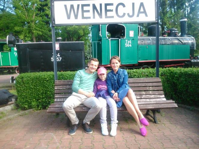 M jak miłość po wakacjach 2015. Paweł (Rafał Mroczek), Ala (Olga Frycz), Basia (Gabriela Raczyńska) na planie