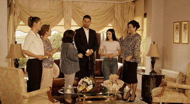 Miłość i nadzieja odc. 272. Bahar i Kuzey - zaręczyny