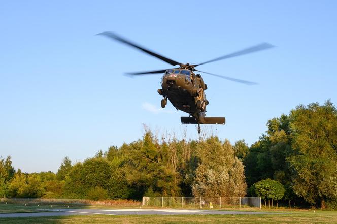 Black Hawk na lądowisku SOR w Poznaniu