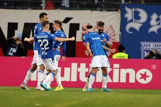 Lech Poznań – Legia Warszawa SKRÓT MECZU. Lech rozbił Legię na swoim stadionie! Koncert w drugiej połowie [WIDEO]