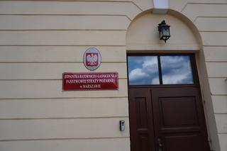 Tu kręcono czołówkę do 13 Posterunku - ten budynek w Warszawie grał komisariat