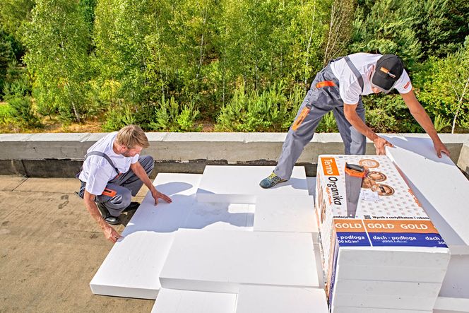Czym ocieplać dom? Najpopularniejsze materiały termoizolacyjne