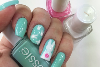 manicure na wielkanoc