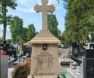Grób Janusza Rewińskiego