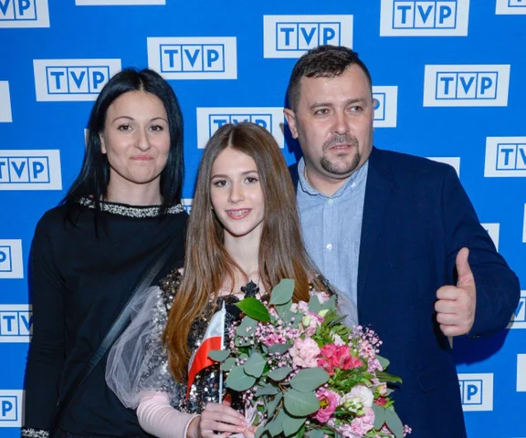 Siostra? Nie, to mama Roxie Węgiel! Pani Edyta pięknieje z roku na rok!