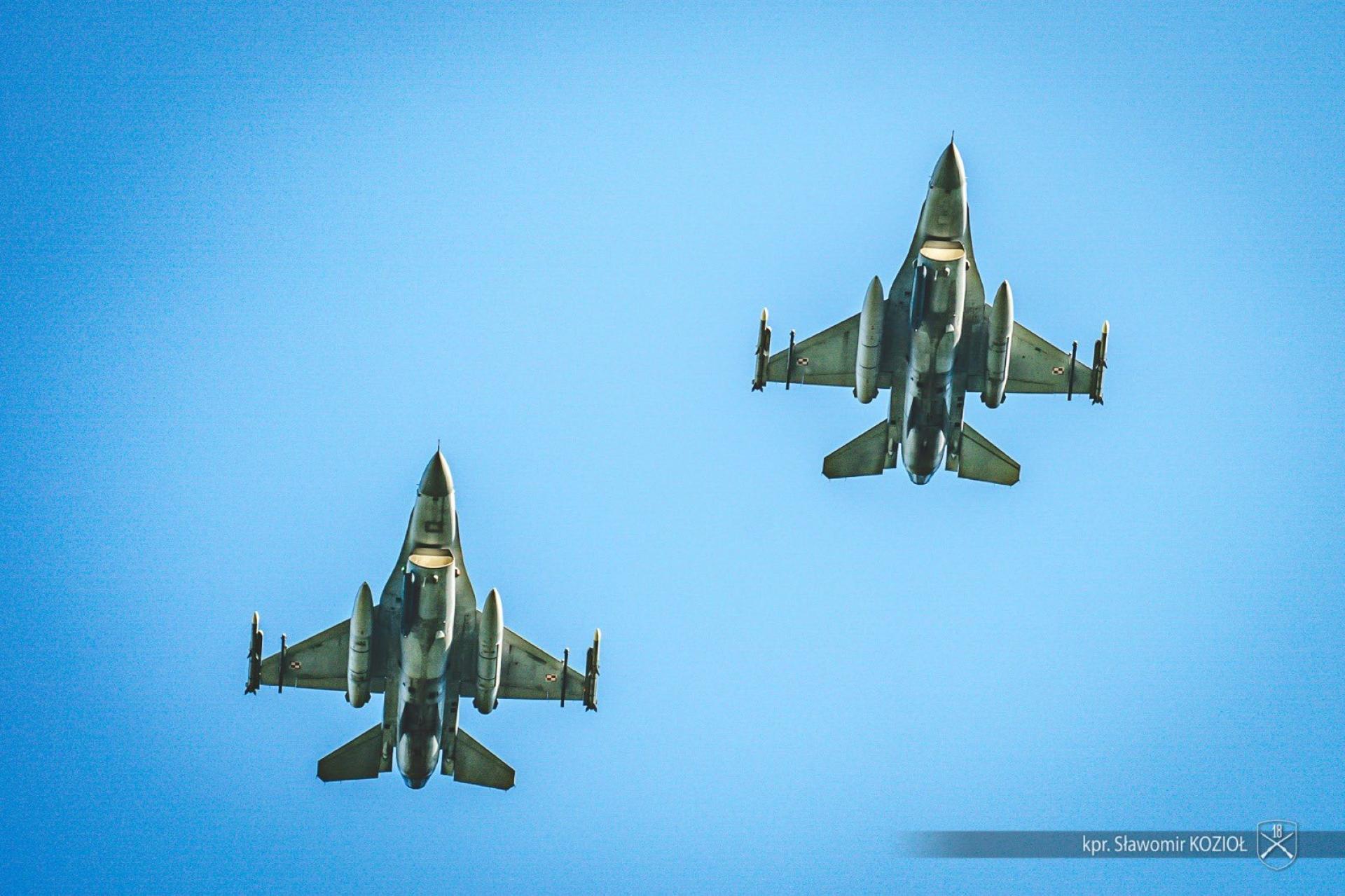 F-16 Jastrząb na Route 604