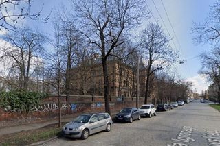 Najstraszniejszy budynek we Wrocławiu według AI