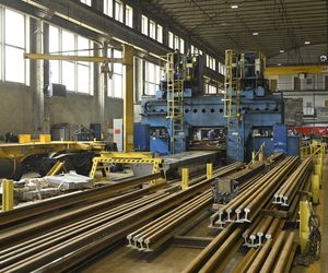 Kraków buduje Warszawie plac Zawiszy. Byliśmy w fabryce, gdzie powstanie 121 elementów wielkiej układanki