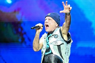 Bruce Dickinson zakończył tegoroczną solową trasę. Na ostatnim koncercie zaśpiewał znany utwór Iron Maiden