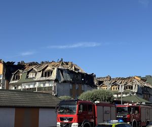 Pożar w Ząbkach. Zdjęcia bloku dzień po tragedii