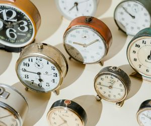 Kiedy zmiana czasu z letniego na zimowy 2025? W tym roku szybciej niż ostatnio