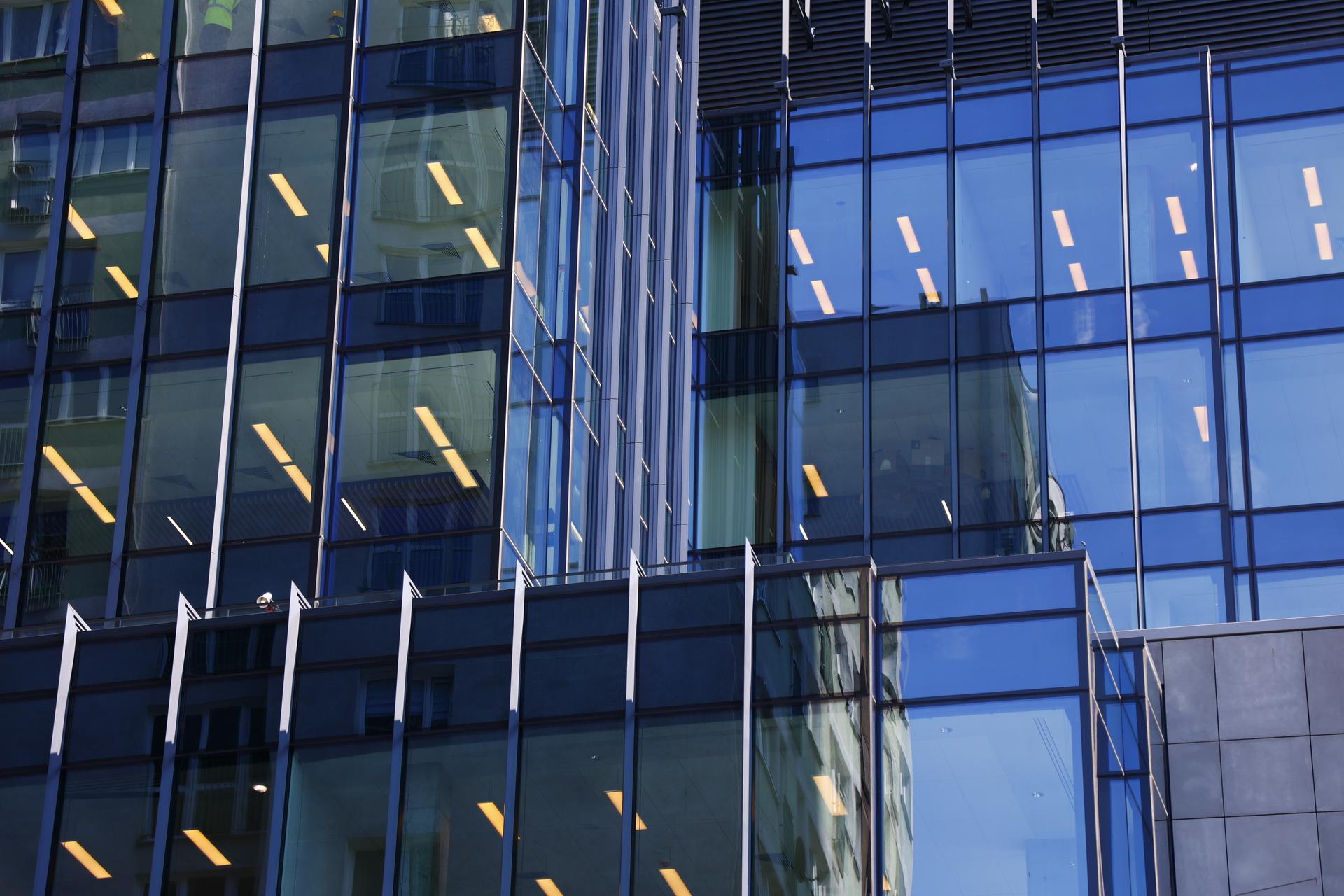 Skysawa, Warszawa, ul. Świętokrzyska 36