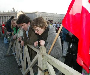 Tak wyglądał pogrzeb Jana Pawła II w Watykanie