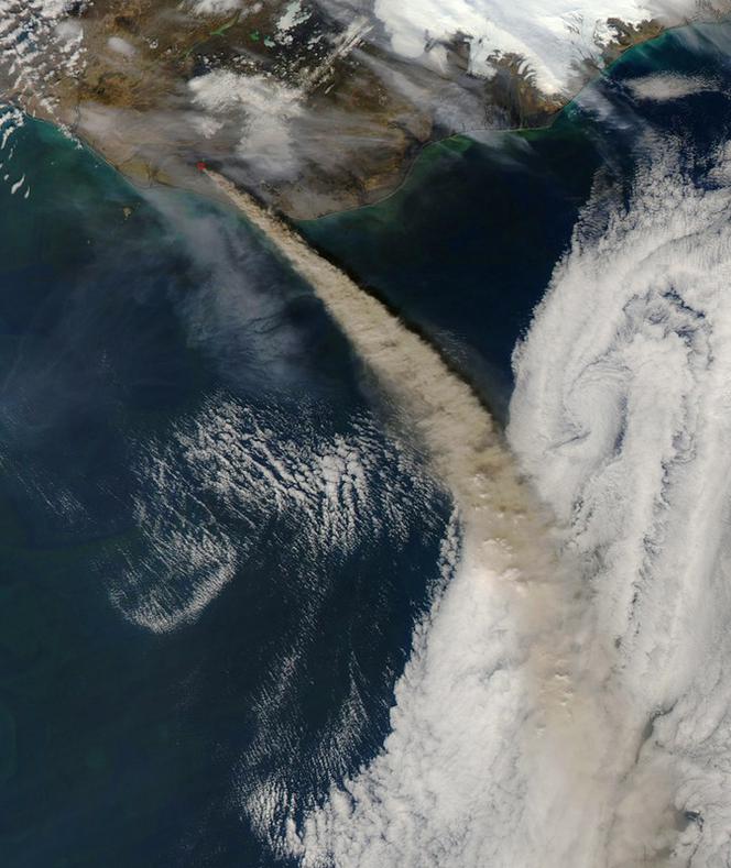 Chmura pyłu z wulkanu Eyjafjallajökull znów nad Europą 