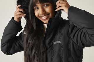 Szkolna wyprawka od Regatta, czyli dziecięce kurtki i płaszcze skrojona na miarę potrzeb dorosłych i dzieci