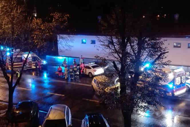 RZESZÓW: Wypadek na Dąbrowskiego, trzy osoby ranne
