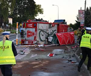 Zginęli w drodze do wypadku. Dwaj strażacy stracili życie na służbie 