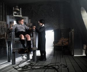 Rodzina Addamsów - kadry z kultowego filmu