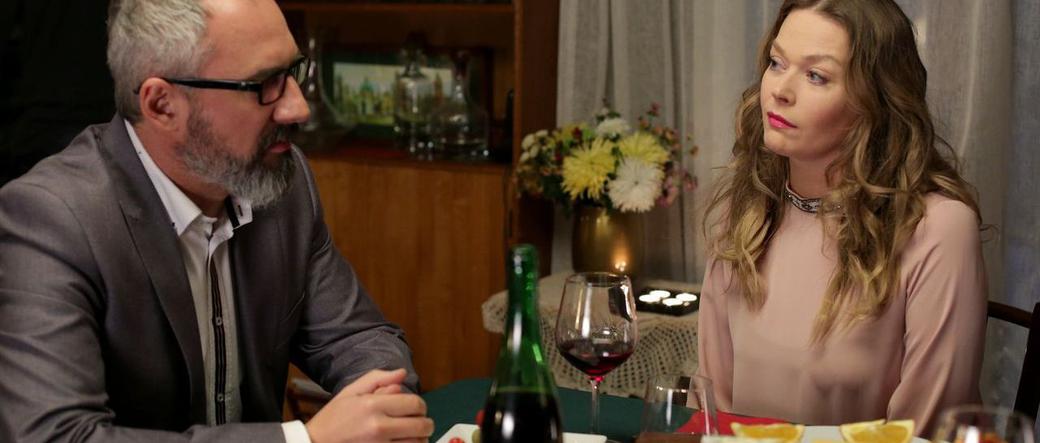 M jak miłość odcinek 1360, Anna (Tamara Arciuch), Adam (Jacek Kopczyński)