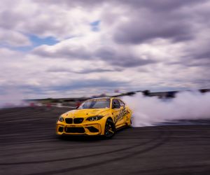 Motoryzacyjne emocje na lotnisku w Mielcu! Zobacz zdjęcia ze SkillZone Festiwal